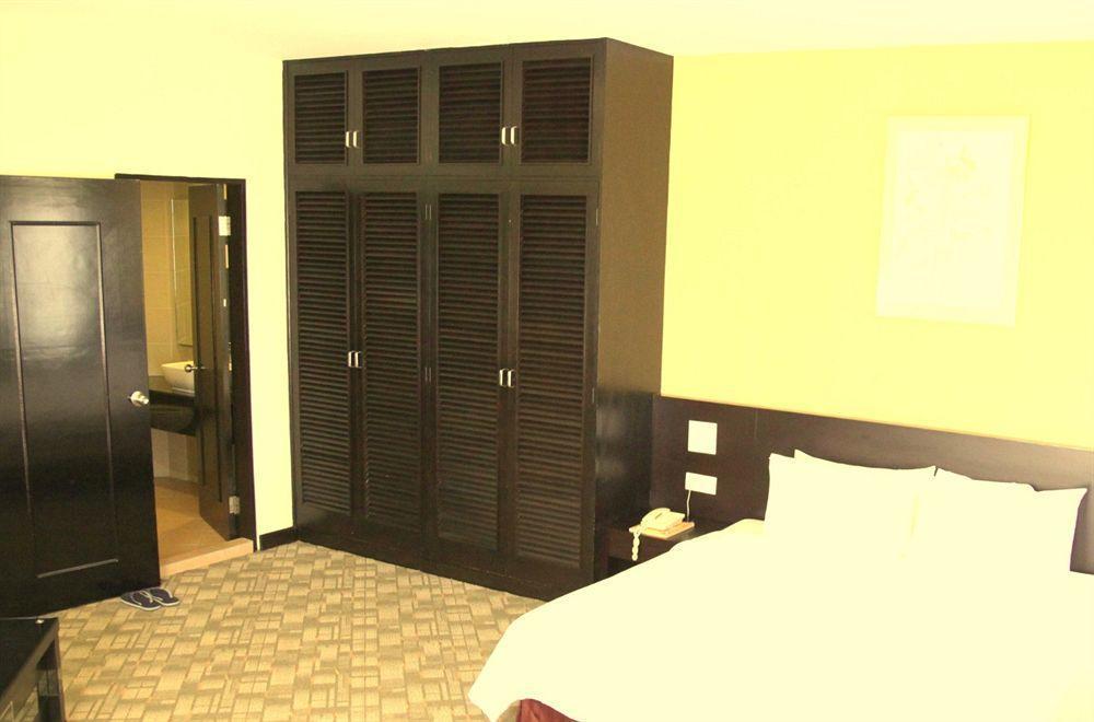 Oyo 89693 Perkasa Hotel Keningau Near Hospital Keningau Eksteriør billede