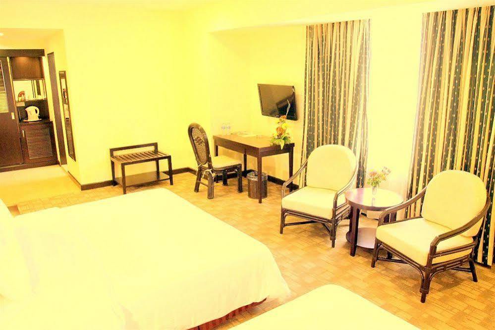 Oyo 89693 Perkasa Hotel Keningau Near Hospital Keningau Eksteriør billede