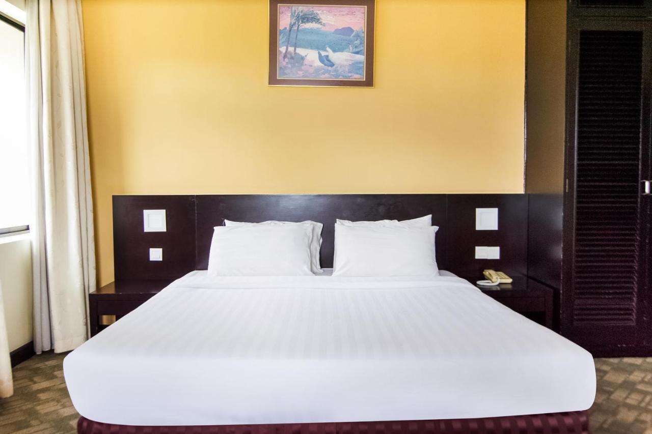 Oyo 89693 Perkasa Hotel Keningau Near Hospital Keningau Eksteriør billede