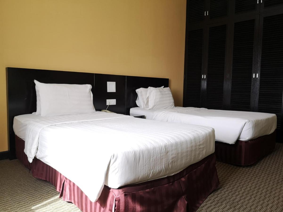 Oyo 89693 Perkasa Hotel Keningau Near Hospital Keningau Eksteriør billede