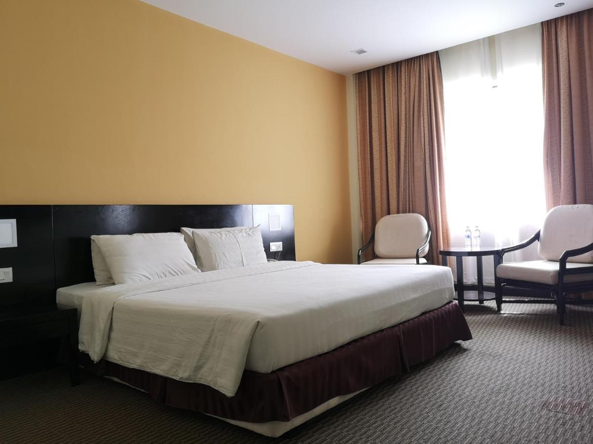 Oyo 89693 Perkasa Hotel Keningau Near Hospital Keningau Eksteriør billede